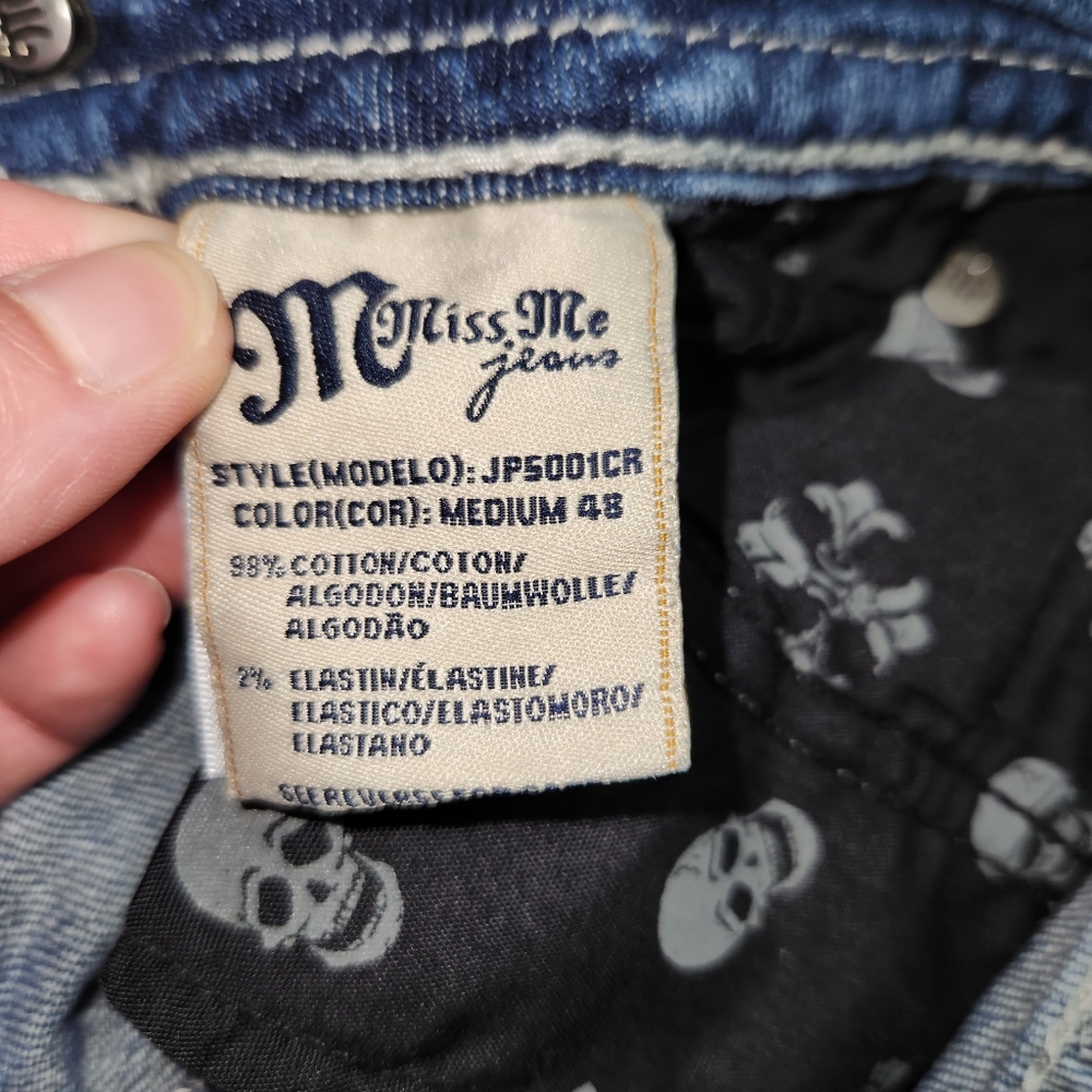 Y2k Miss Me Cropped Bermuda Shorts,Skull Pocket Accent,Bling, Women's 27, 2000's - Picture 7 of 10